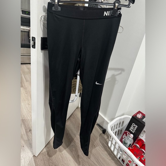 NIKE PRO LEGGING - Picture 2 of 2